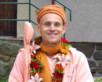 HH Kadamba Kanana Swami Departs From This World - Mayapur.com